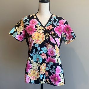 Cherokee Floral Scrub Top